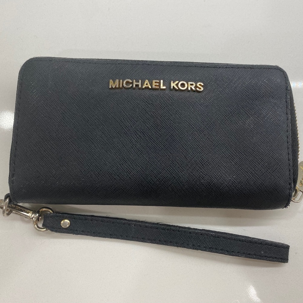Michael Kors Continental Wallet